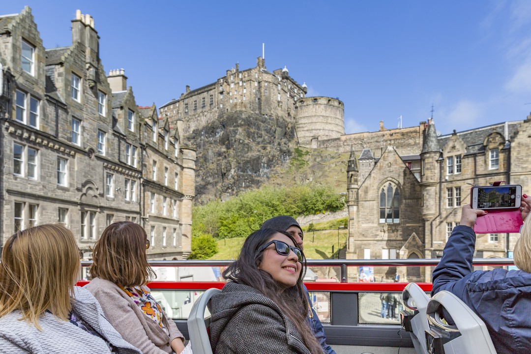 Tour Edinburgh with Scottish Tours