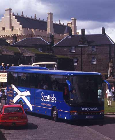 Scottish Tours coach leaving Stirling Castle