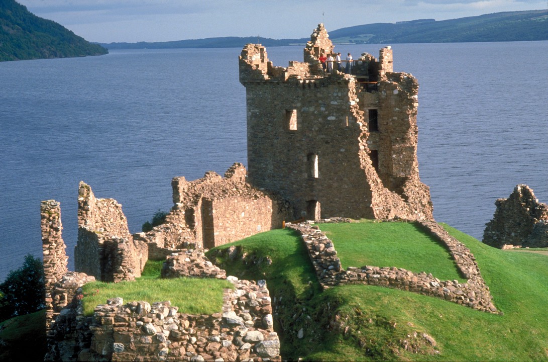 West Highland Lochs & Castles - 1 day tour