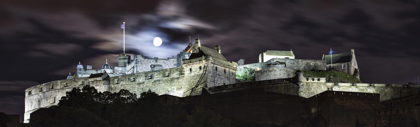 Spooky view of Edinburgh Castle