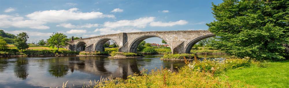 Stirling Bridge - an 80 metre long stone bridge with 4 semi-circular arches, crossing the river Forth