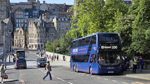 Airlink bus at Waverley Bridge